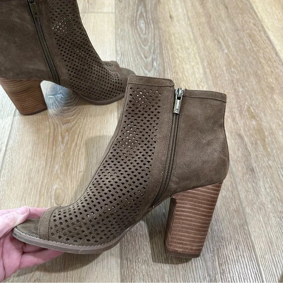 Lucky Brand Women's Lakyn Brown Leather Peep Toe Heeled Ankle Booties Sz 10 GUC - Picture 8 of 11